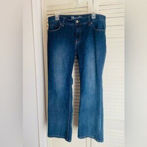 Wrangler Women's Boot Cut Jeans Size 15x30 Mid-Rise Denim Blue Classic Style